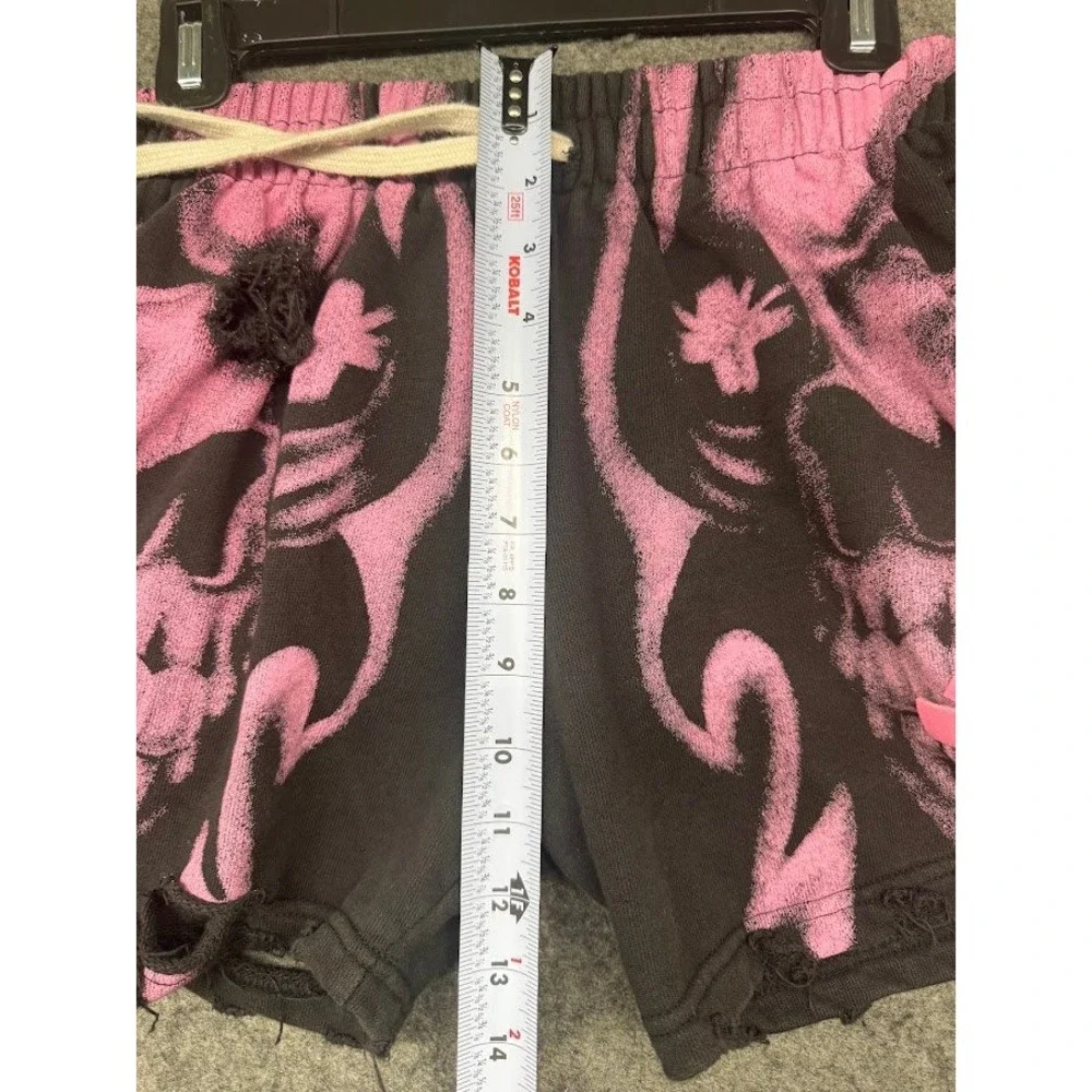 Unknown Brand Skull Graphic Distressed Sweat Shorts Black Pink Streetwear Mens